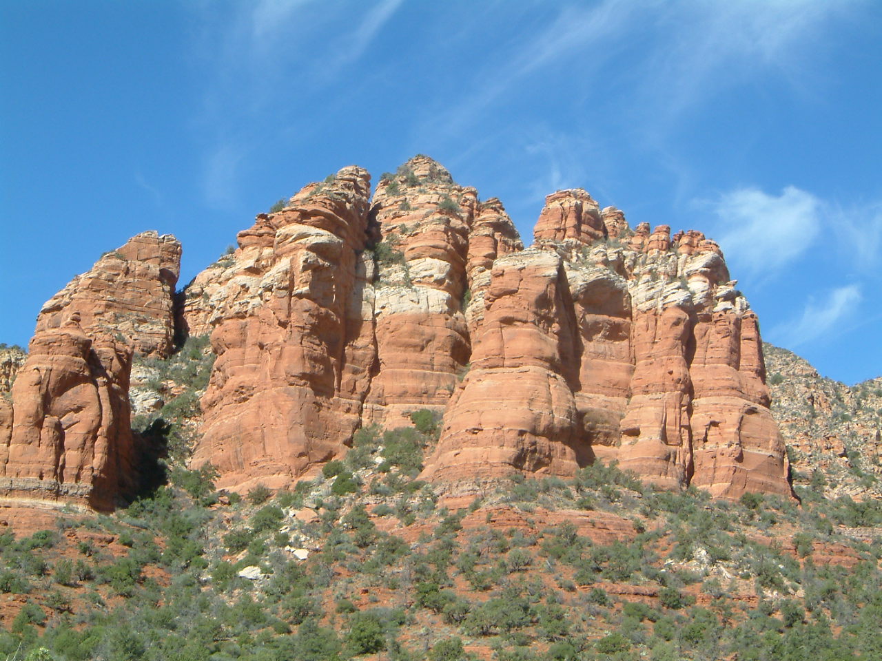 Image of :20040924_redrock1.JPG